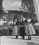 danza (Positivo) di Foto Elisabeth Fuchs-Hauffen, Überlingen/Bodensee,Fuchs-Hauffen, Elisabeth (1968/05/01 - 1968/05/31)