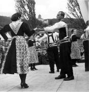 danza (Positivo) di Foto Elisabeth Fuchs-Hauffen, Überlingen/Bodensee,Fuchs-Hauffen, Elisabeth (1968/05/01 - 1968/05/31)