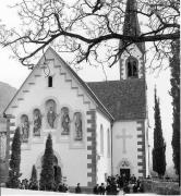 chiesa (Positivo) di Foto Elisabeth Fuchs-Hauffen, Überlingen/Bodensee,Fuchs-Hauffen, Elisabeth (1971/10/01 - 1971/10/31)