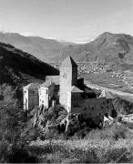 Schloß Karneid (Positivo) di Foto Elisabeth Fuchs-Hauffen, Überlingen/Bodensee,Fuchs-Hauffen, Elisabeth (1970/06/01 - 1970/06/63)