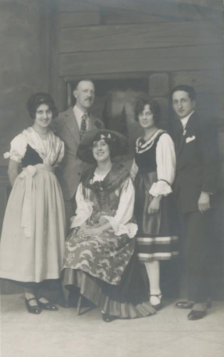 Gruppenbild (Positivo) di Schöner, Josef Rudolf (1920/01/01 - 1930/12/31)
