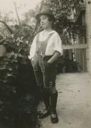 ritratto di donna (Positivo) (1922/01/01 - 1930/12/31)