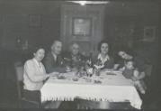 Familienbild (Positivo) (1947/01/01 - 1951/12/31)