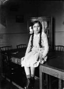 ritratto di donna (Positivo) (1910/01/01 - 1910/12/31)