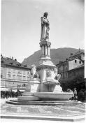 Brunnen in Bozen Waltherdenkmal (Positivo) di Bährendt, Leo (1902/01/01 - 1935/03/31)