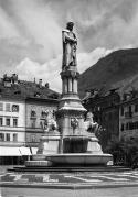 Brunnen in Bozen Waltherdenkmal (Positivo) di Bährendt, Leo (1902/01/01 - 1935/03/31)