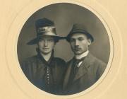 Familienbild (Positivo) (1918/01/01 - 1925/12/31)