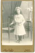 ritratto di donna (Positivo) di Nebl, Anna (1880/01/01 - 1915/12/31)