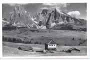 Almhütte Sonne/Malga Sole/Scagne (Seiser Alm) (Positivo) di Bährendt, Leo (1902/01/01 - 1939/12/31)