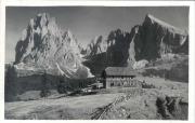 Almhütte Trojer (Seiser Alm) (Positivo) di Bährendt, Leo (1902/01/01 - 1939/12/23)