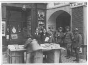 Gruppenbild (Positivo) di Ellmenreich, Albert (1919/02/24 - 1919/02/24)