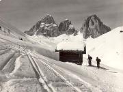 Almhütte Sellajoch (Positivo) di Foto Edizioni Ghedina (1960/01/01 - 1989/12/31)