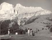 Golfplatz Karerpass (Positivo) di Foto Hermann Frass, Bozen (1960/01/01 - 1989/12/31)