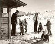 Almhütte Seiser Alm (Positivo) di Foto Fuchs-Hauffen, Überlingen (1960/01/01 - 1989/12/31)