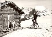 Almhütte Seiser Alm (Positivo) di Foto Fuchs-Hauffen, Überlingen (1960/01/01 - 1989/12/31)