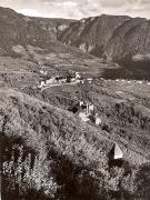 Schloß Brunnenburg (Tirol bei Meran) (Positivo) di Foto Fuchs-Hauffen, Meran (1950/01/01 - 1969/12/31)