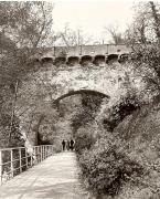 Brücke Meran Römersteg / Steinerner Steg (Positivo) di Foto Fuchs-Hauffen, Überlingen (1950/01/01 - 1969/12/31)