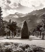 Park in Meran: Bahnhofsallee (Positivo) di Foto Fuchs-Hauffen, Überlingen (1950/01/01 - 1969/12/31)