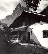 Bauernhof Kastelruth-Seis am Schlern (Positivo) di Foto Wenzel Fischer, Garmisch (1950/01/01 - 1969/12/31)