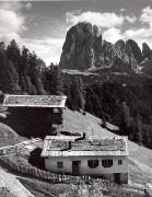 Bauernhof Gröden (Positivo) di Foto Wenzel Fischer, Garmisch (1950/01/01 - 1969/12/31)