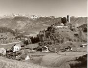 Schloß Michelsburg (St. Lorenzen) (Positivo) di Foto Fuchs-Hauffen, Überlingen (1950/01/01 - 1969/12/31)