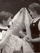 donna (Positivo) di Foto Hermann Frass, Bozen (1950/01/01 - 1969/12/31)