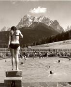 Badegäste in/bei Schwimmbad (Positivo) di Foto Fuchs-Hauffen, Überlingen (1950/01/01 - 1969/12/31)