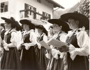 costume tradizionale (Positivo) di Foto Fuchs-Hauffen, Überlingen (1950/01/01 - 1969/12/31)