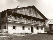 Bauernhof Pustertal (Positivo) di Foto Elisabeth Fuchs-Hauffen, Überlingen/Bodensee (1950/01/01 - 1975/12/31)