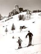Skifahrer (Positivo) di Foto Elisabeth Fuchs-Hauffen, Überlingen/Bodensee (1950/01/01 - 1975/12/31)