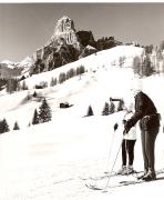 Skifahrer (Positivo) di Foto Elisabeth Fuchs-Hauffen, Überlingen/Bodensee (1950/01/01 - 1975/12/31)