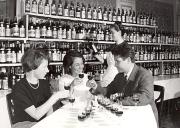 Weinkost (Positivo) di Foto Löbl, Bad Tölz/Oberbayern (1950/01/01 - 1979/12/31)