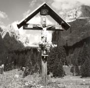 Kapelle/Bildstock/Gebetsstation/Kruzifix (Positivo) di Foto Heimhuber, Sonthofen (1950/01/01 - 1979/12/31)