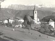 Kirche Jenesien Pfarrkirche St. Genesius (Positivo) di Foto Edizioni Ghedina (1950/01/01 - 1979/12/31)