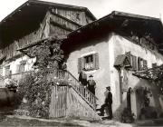 Bauernhof Tirol (Positivo) di Foto Fuchs-Hauffen, Überlingen (1950/01/01 - 1979/12/31)