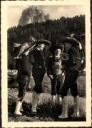 Tracht: Gröden (Positivo) di Foto Wolfram Knoll, Bozen (1930/01/01 - 1959/12/31)