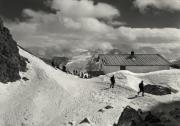 Schutzhütte Toni Demetz (Langkofelgruppe) (Positivo) di Foto Edizioni Ghedina (1950/01/01 - 1963/03/24)