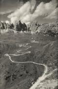 Straße: Grödnerjochstraße (Positivo) di Foto Edizioni Ghedina (1950/01/01 - 1969/12/31)