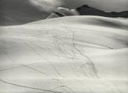 Wintersport, Skispuren im Schnee (Positivo) di Foto Edizioni Ghedina (1950/01/01 - 1979/12/31)