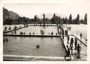 Badegäste in/bei Schwimmbad (Positivo) di Foto Pedrotti, Bozen (1950/01/01 - 1969/12/31)