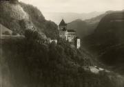 Schloß Trostburg (Waidbruck) (Positivo) di Foto Fränzl (1930/01/01 - 1959/12/31)