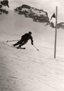 Skifahrer (Positivo) di Foto Hermann Frass, Eppan (1947/01/01 - 1947/04/43)