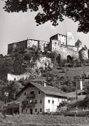 Schloß Taufers (Sand in Taufers) (Positivo) di Foto Löbl, Bad Tölz/Oberbayern (1950/01/01 - 1969/12/31)
