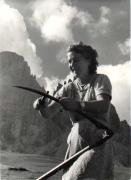 Bauer(in) / Landarbeiter(in) (Positivo) di Foto Dr. Frass, Bozen (1950/01/01 - 1979/12/31)