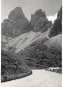 Straße: Sellajochstraße (Positivo) di Foto Dr. Frass, Bozen (1950/01/01 - 1979/12/31)
