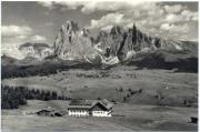 Hotel Sonne/Albergo al Sole (Seiseralm) (Positivo) di Foto Edizioni Ghedina (1950/01/01 - 1969/12/31)