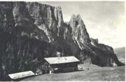 Almhütte Proßliner - Malga Brusomalin (Seiser Alm) (Positivo) di J. F. Amonn, Bozen (1950/01/01 - 1969/12/31)