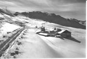 Wintersport, Skispuren im Schnee (Positivo) di Foto Edizioni Ghedina (1950/01/01 - 1963/03/15)
