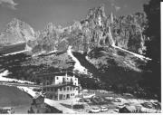 Schutzhütte Gardeccia (Rosengarten) (Positivo) di Foto Edizioni Ghedina (1950/01/01 - 1964/10/05)