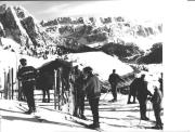 Skifahrer (Positivo) di Foto Sandro Saltuari, Bozen (1950/01/01 - 1969/12/31)